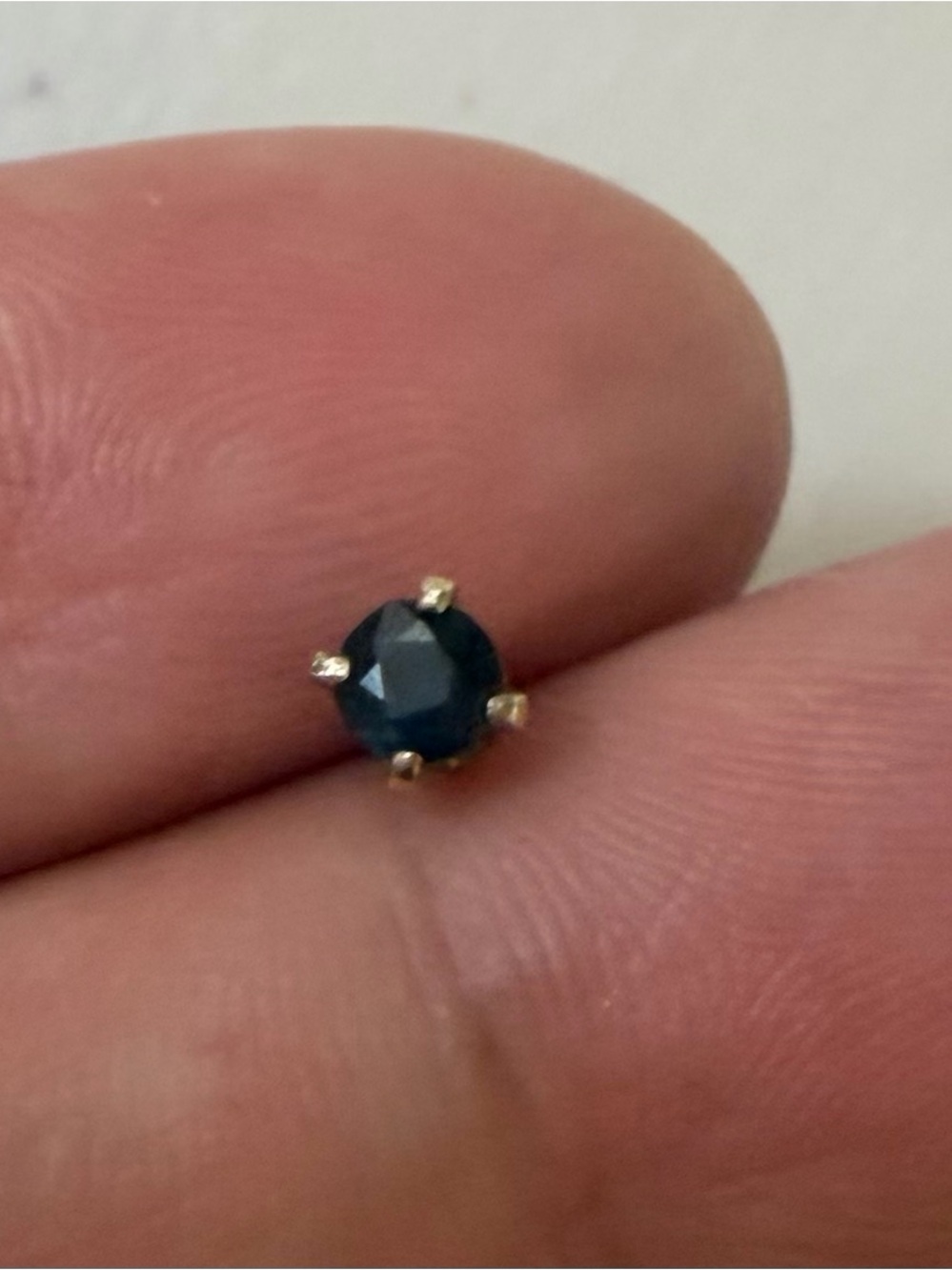 14K Gold Classic Sapphire Round Single Stud Earring